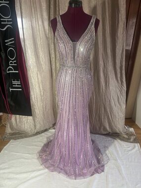 Elegant Lilac Beaded V-Neck Evening Gown